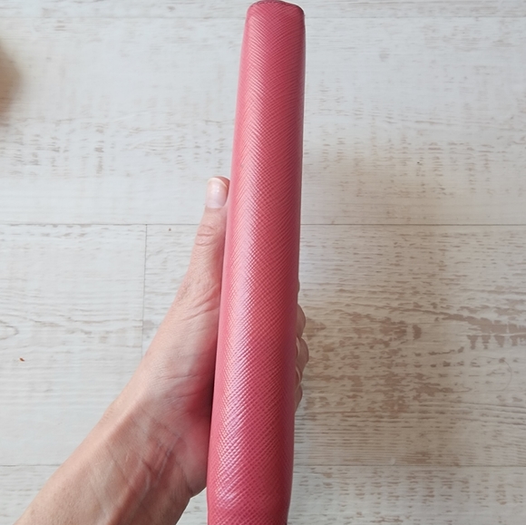 Prada Wallet - Picture 2 of 16